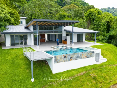 Casa Residencial Las Rocas de Guácimo